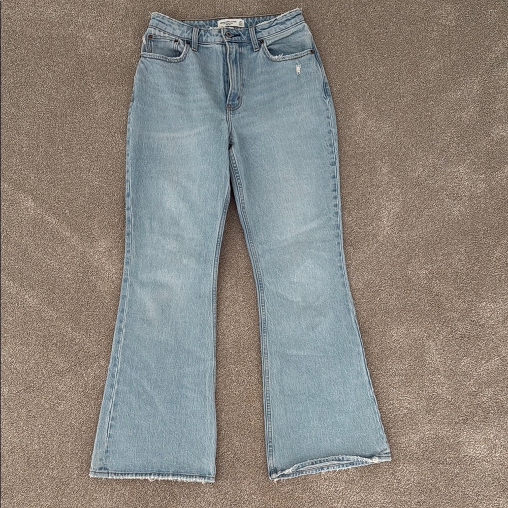 A&F High Rise Vintage Flare Jean